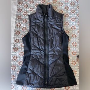 Athleta Black Vest - Sz M